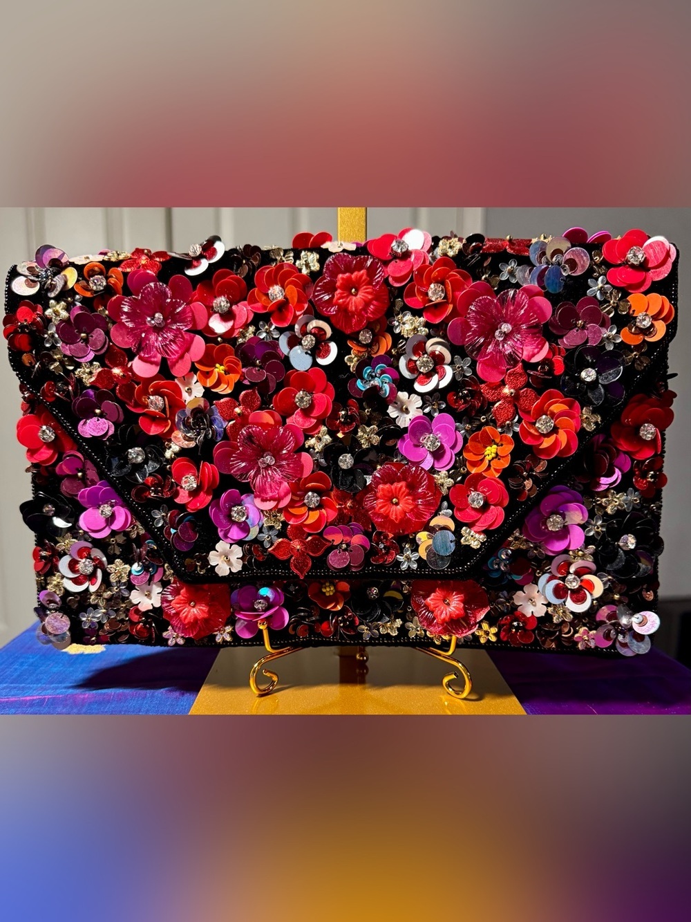NWOT Handcrafted 3D Floral Sequin Velvet Envelope Clutch Bag